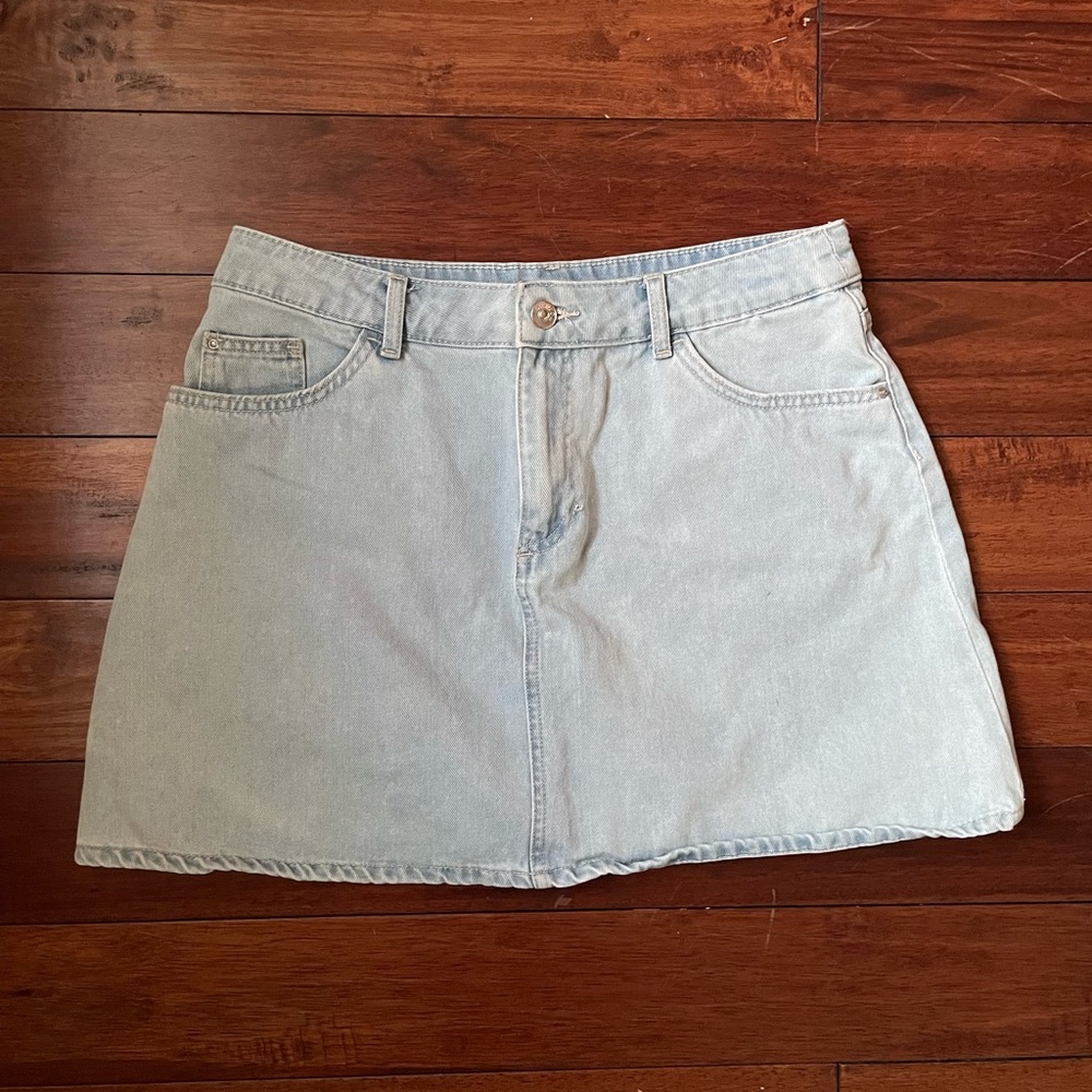 H&M Light Wash High Waisted Denim Mini Skirt - 12